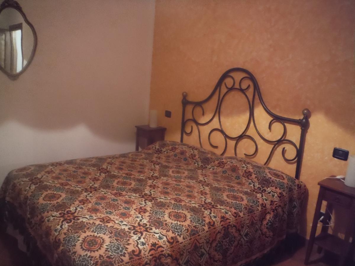 Santa Adriana *